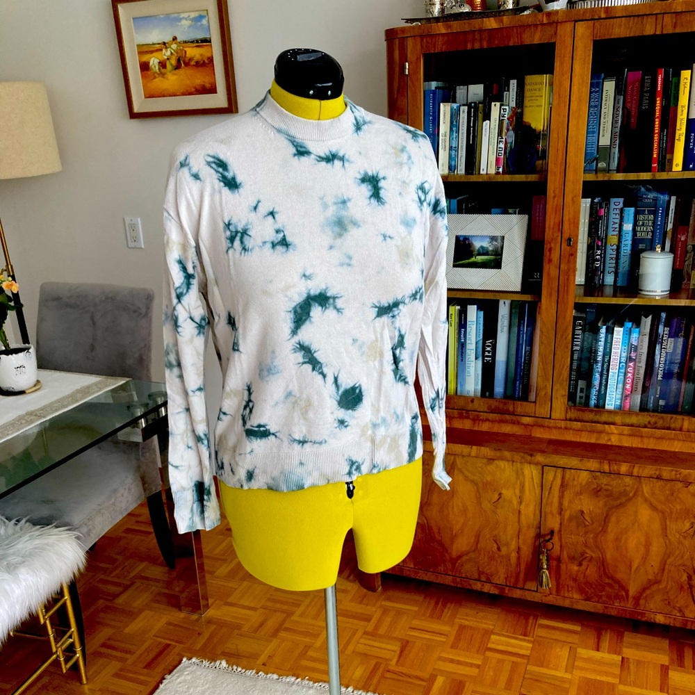 Lululemon Tie-Dye Crewneck Sweater